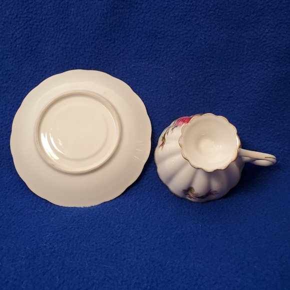 Vintage Cup and Saucer. Vintage Lefton Creamer and Sugar Bowl. - Picture 4 of 12